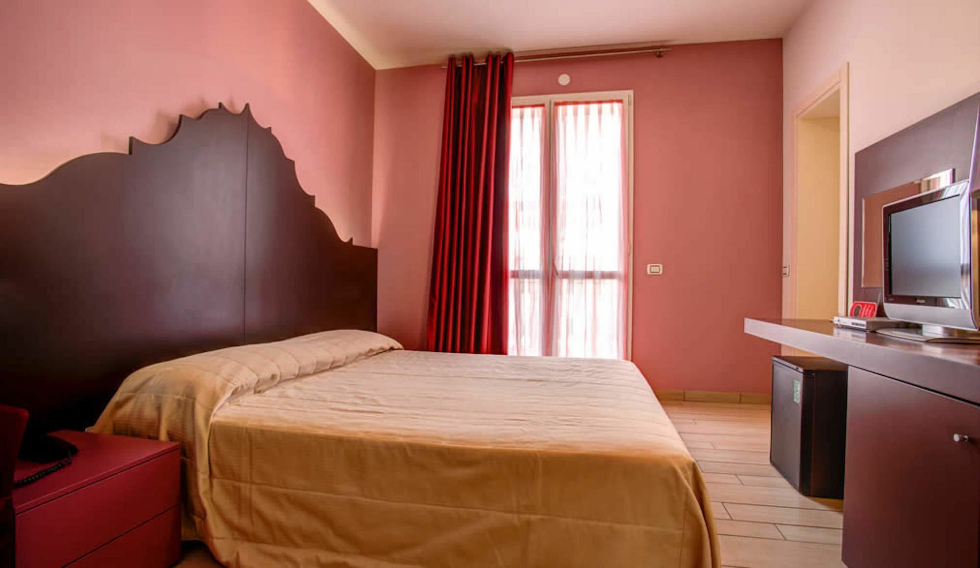 Hotel Fiamma & Spa Cesenatico Eksteriør bilde