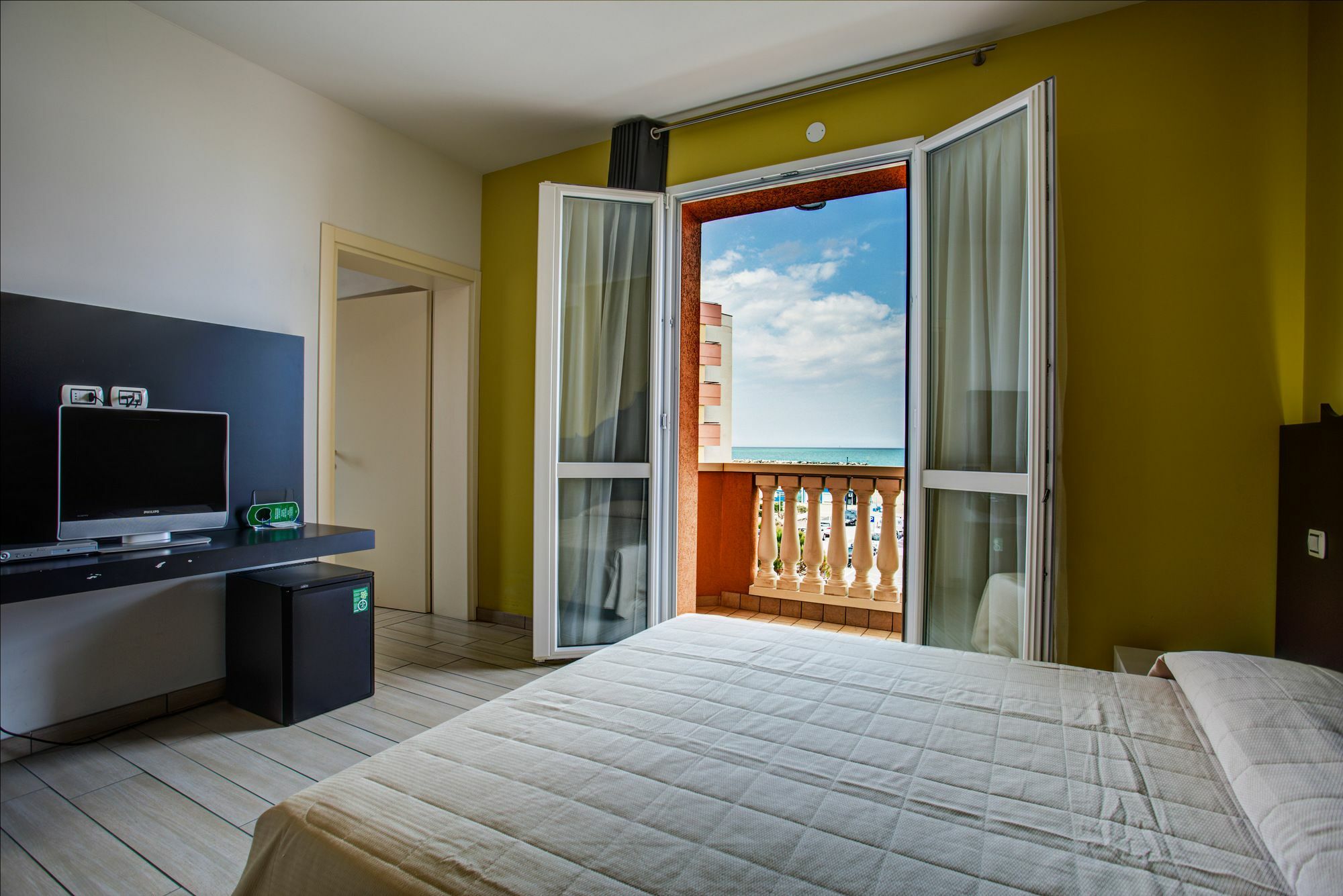 Hotel Fiamma & Spa Cesenatico Eksteriør bilde
